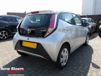 krockskadad bil auto Toyota Aygo 1.0 VVT-i x-now 2016/3