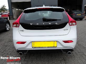 Volvo V-40 2.0 D3 R-Design Aut picture 3