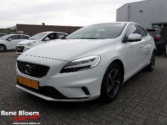 Voiture accidenté Volvo V-40 2.0 D3 R-Design Aut 2017/10
