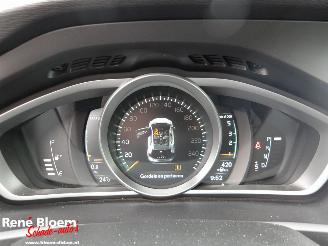 Volvo V-40 2.0 D3 R-Design Aut picture 14