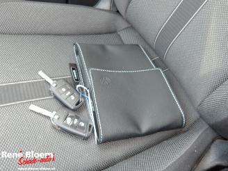 Volkswagen T-Roc 1.0 TSI Life 75 Edition picture 18