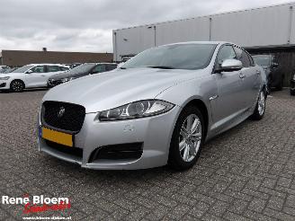Coche accidentado Jaguar XF 2.2D Premium Business Edition 2014/2