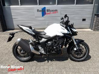 krockskadad bil motor Honda CB 1000 Hornet 2025/3