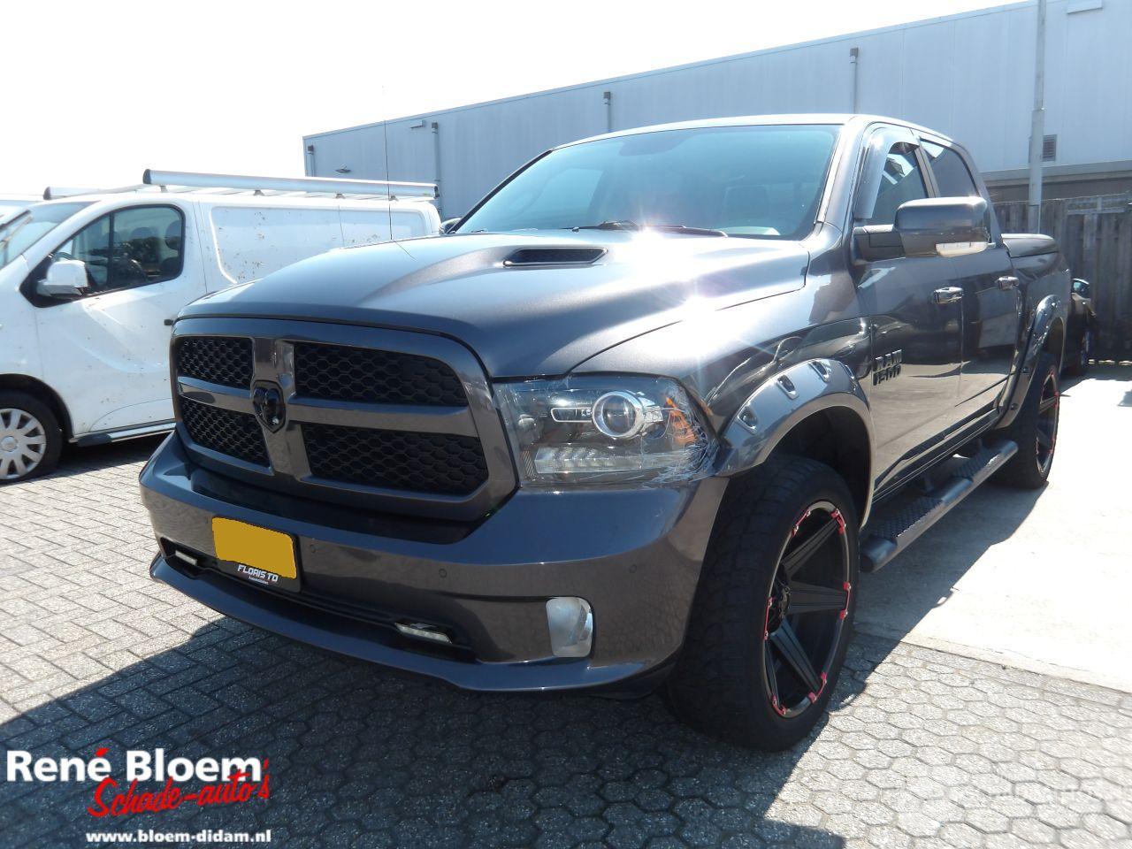 Dodge Ram 1500 5.7 V8 SRT Sport
