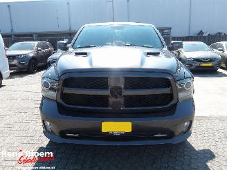 Dodge Ram 1500 5.7 V8 SRT Sport picture 5