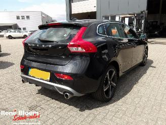 Volvo V-40 D4 R-Design Navi 190pk picture 4