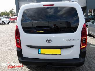 Toyota Proace CITY1.5D-4D L1 Challenger 102pk picture 3