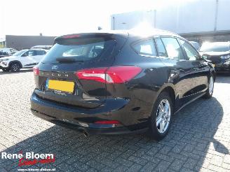 Damaged car Ford Focus 1.0 Ecoboost Business 2022/1