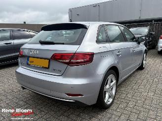 Voiture accidenté Audi A3 SPORTBACK 30 TDI Advance 5drs Navi 2019/10