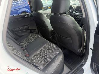 Kia Ceed 1.5 T-GDI DynamicPlus-Line 140pk Automaat picture 7