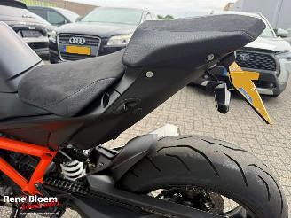 KTM  1390 SuperDuke picture 19