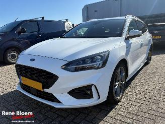 Schadeauto Ford Focus Wagon 1.0 Ecoboost Hybrid ST-Line X Business 2021/9