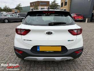 Kia Stonic 1.0 T-GDi MHEV DynamicLine picture 3