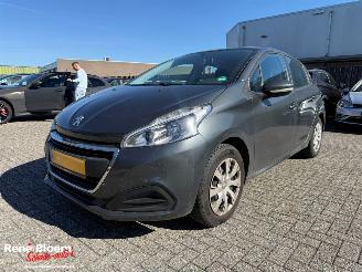 Unfallwagen Peugeot 208 1.2 PureTech Active 82pk 2016/6