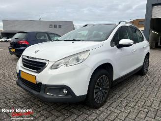 Peugeot 2008 1.2 VTi Active Pack Premium picture 3