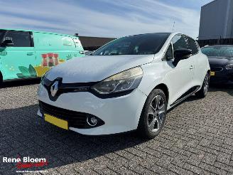 Schadeauto Renault Clio 1.5 dCi ECO Night & Day 2015/8