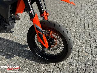 KTM 690 SMC R picture 20
