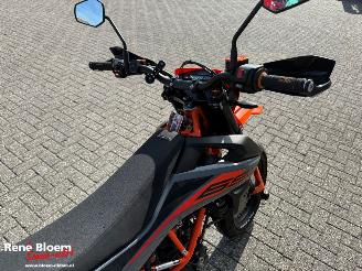 KTM 690 SMC R picture 24