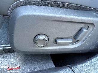 Volvo XC40 2.0 B4 Plus Dark Automaat 197pk picture 17