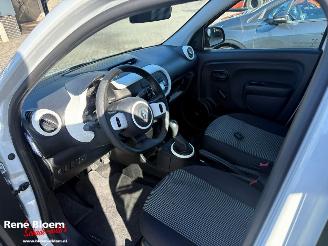 Renault Twingo 1.0 SCE Authentique 5drs picture 13