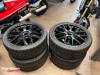 skadebil auto Porsche  GT4 RS nieuwe Machnesium Velgen 2026/10