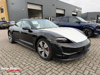 Porsche Taycan 4S 84kwh Full Option picture 2