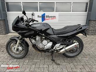 Vaurioauto  motor cycles Yamaha XJ 600 Diversion 2001/6