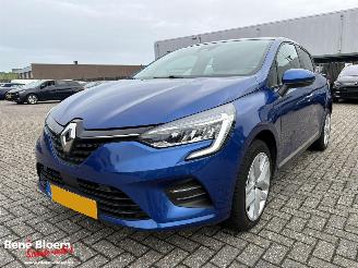 krockskadad bil auto Renault Clio 1.0 TCE Zen Navi 5drs 2020/3