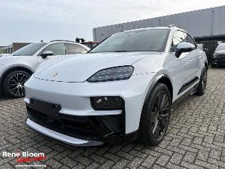 Damaged car Porsche Macan GTS Full Option 100kwh 571pk 2026/5