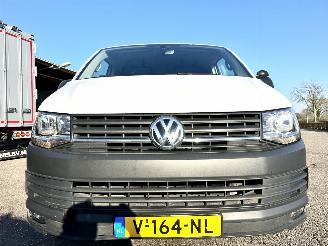 Volkswagen Transporter 2.0 TDI 102pk euro.6 L1/H1 Comfortline - nap - navi - pdc - airco - cruise control - licht + regensensor picture 3