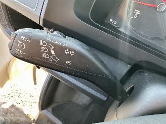 Volkswagen Transporter 2.0 TDI 102pk euro.6 L1/H1 Comfortline - nap - navi - pdc - airco - cruise control - licht + regensensor picture 24