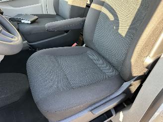 Volkswagen Transporter 2.0 TDI 102pk euro.6 L1/H1 Comfortline - nap - navi - pdc - airco - cruise control - licht + regensensor picture 33