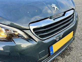 Peugeot 108 1.0 e-VTi 72pk Active 5drs - 96dkm nap - airco - led - elektr pakket - aux - usb - privacy glass - bwjr 2021 picture 12