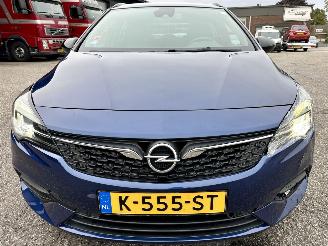 Opel Astra sports tourer bus elegance 1.2T 131pk 6-bak - nap - navi - cam - bose - stoelverw v+a - stuurverw - keyless - front + line assist picture 3