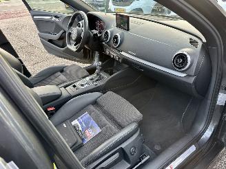 Audi A3 35 TFSI 1.5T 150pk 7-traps aut S-Line Edition - pano - virtual - keyless - camera - front + line + side assist - vaste prijs picture 21