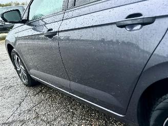Volkswagen Polo 1.0 TSI 95pk 7-traps aut + f1 Life Edition 5drs - nap - navi - camera - carplay - front + line assist picture 79
