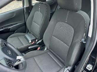 Kia Picanto 1.0 CVVT 67pk ComfortPlusLine Navigator - nap - camera - navi - airco - lmv - 4x elektr ram - aux + usb picture 39