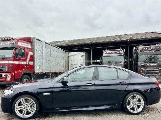 uszkodzony samochody osobowe BMW 5-serie 550i 2013/1