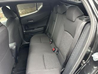 Toyota C-HR Gereserveerd 1.8 Full Hybrid 148pk aut Energy - 42dkm nap - navi - camera - keyless entry + start - front + line assist picture 68