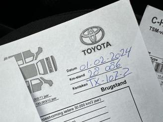 Toyota C-HR Gereserveerd 1.8 Full Hybrid 148pk aut Energy - 42dkm nap - navi - camera - keyless entry + start - front + line assist picture 29