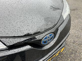 Toyota C-HR Gereserveerd 1.8 Full Hybrid 148pk aut Energy - 42dkm nap - navi - camera - keyless entry + start - front + line assist picture 85