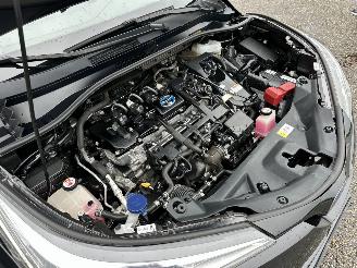 Toyota C-HR Gereserveerd 1.8 Full Hybrid 148pk aut Energy - 42dkm nap - navi - camera - keyless entry + start - front + line assist picture 12