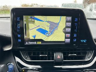 Toyota C-HR Gereserveerd 1.8 Full Hybrid 148pk aut Energy - 42dkm nap - navi - camera - keyless entry + start - front + line assist picture 43