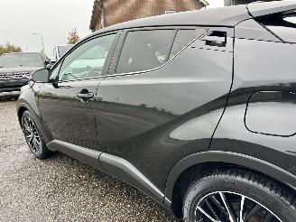 Toyota C-HR Gereserveerd 1.8 Full Hybrid 148pk aut Energy - 42dkm nap - navi - camera - keyless entry + start - front + line assist picture 113