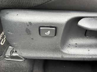 Toyota C-HR Gereserveerd 1.8 Full Hybrid 148pk aut Energy - 42dkm nap - navi - camera - keyless entry + start - front + line assist picture 49