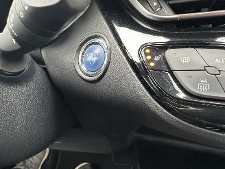 Toyota C-HR Gereserveerd 1.8 Full Hybrid 148pk aut Energy - 42dkm nap - navi - camera - keyless entry + start - front + line assist picture 38