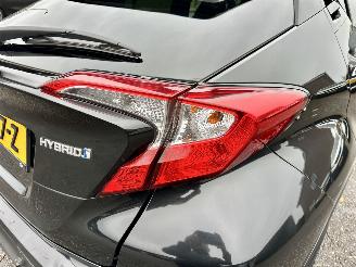 Toyota C-HR Gereserveerd 1.8 Full Hybrid 148pk aut Energy - 42dkm nap - navi - camera - keyless entry + start - front + line assist picture 90