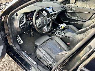 BMW 1-serie Gereserveerd 118D 2.0 150pk 8-traps aut + f1 M-Sport - pano - front + line + side + park assist - sfeerverl - keyless - virtual picture 15