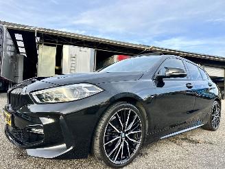 BMW 1-serie Gereserveerd 118D 2.0 150pk 8-traps aut + f1 M-Sport - pano - front + line + side + park assist - sfeerverl - keyless - virtual picture 86