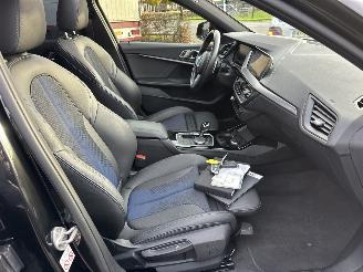 BMW 1-serie Gereserveerd 118D 2.0 150pk 8-traps aut + f1 M-Sport - pano - front + line + side + park assist - sfeerverl - keyless - virtual picture 59